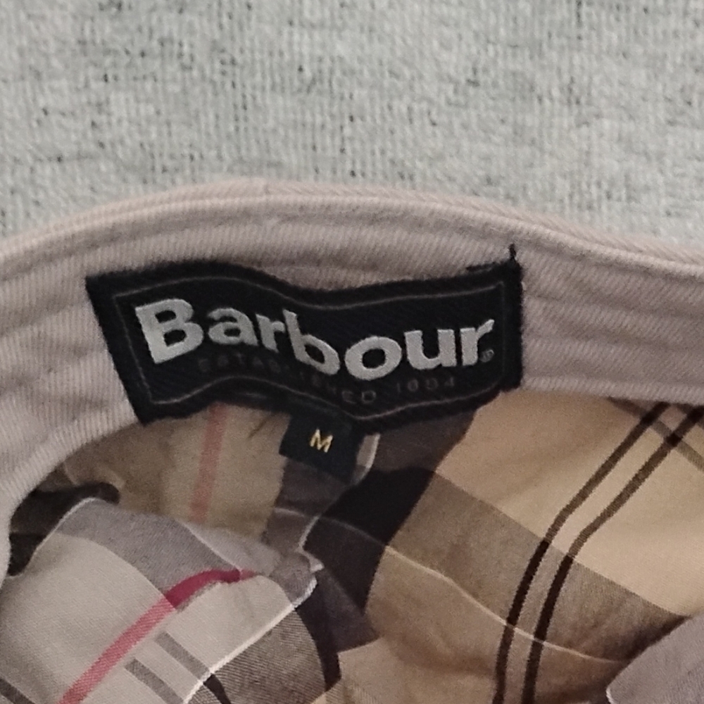 Barbour Men's Cotton Newsboy Cap in Soft Blush - Picture 4 of 4